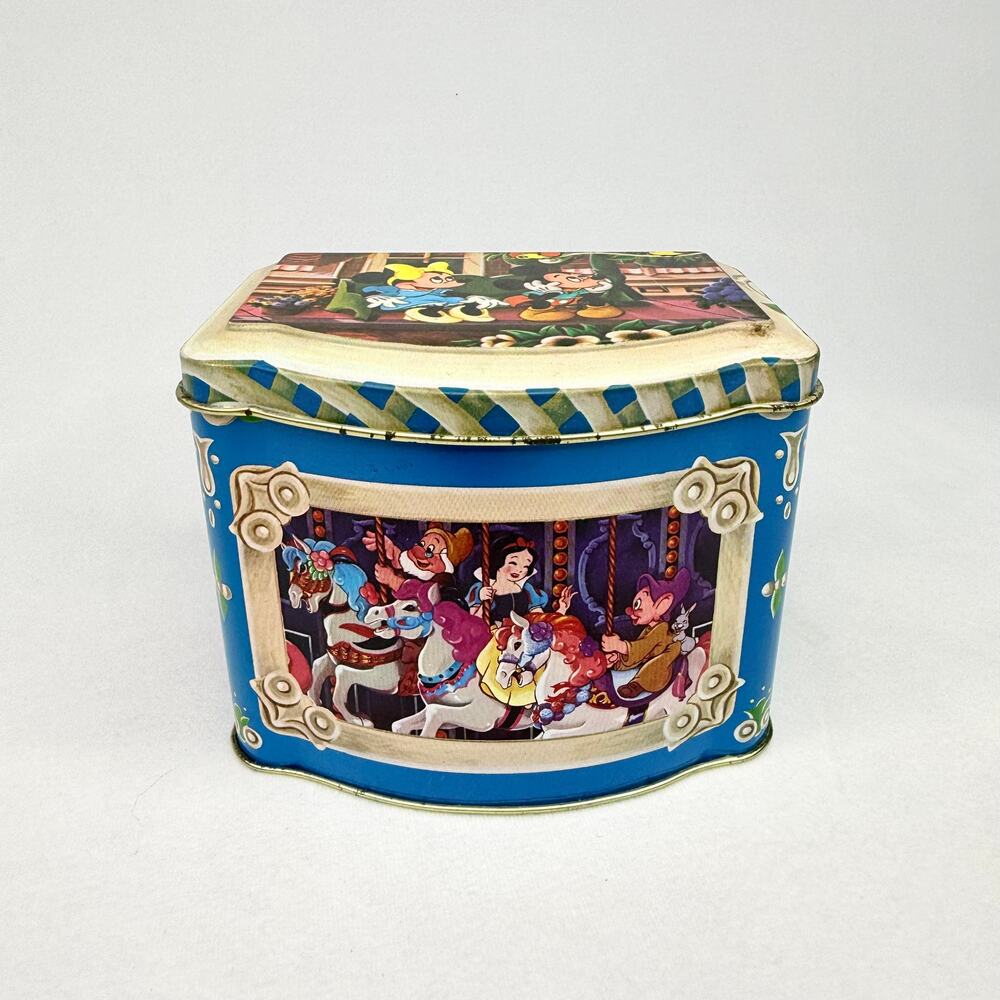 Vintage Walt Disney World Metal Hinge Top Candy Tin